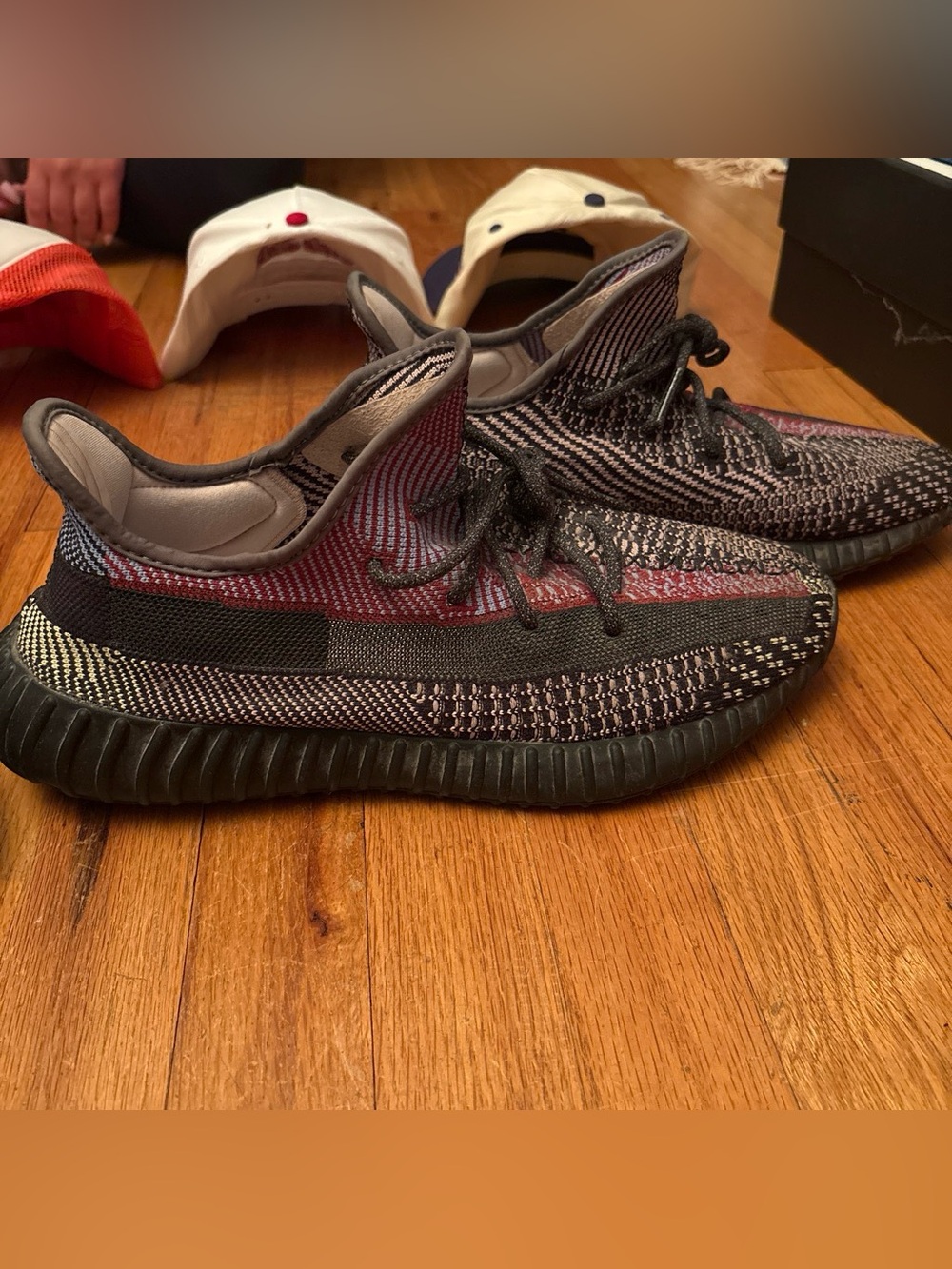 Yeezy 350 V2